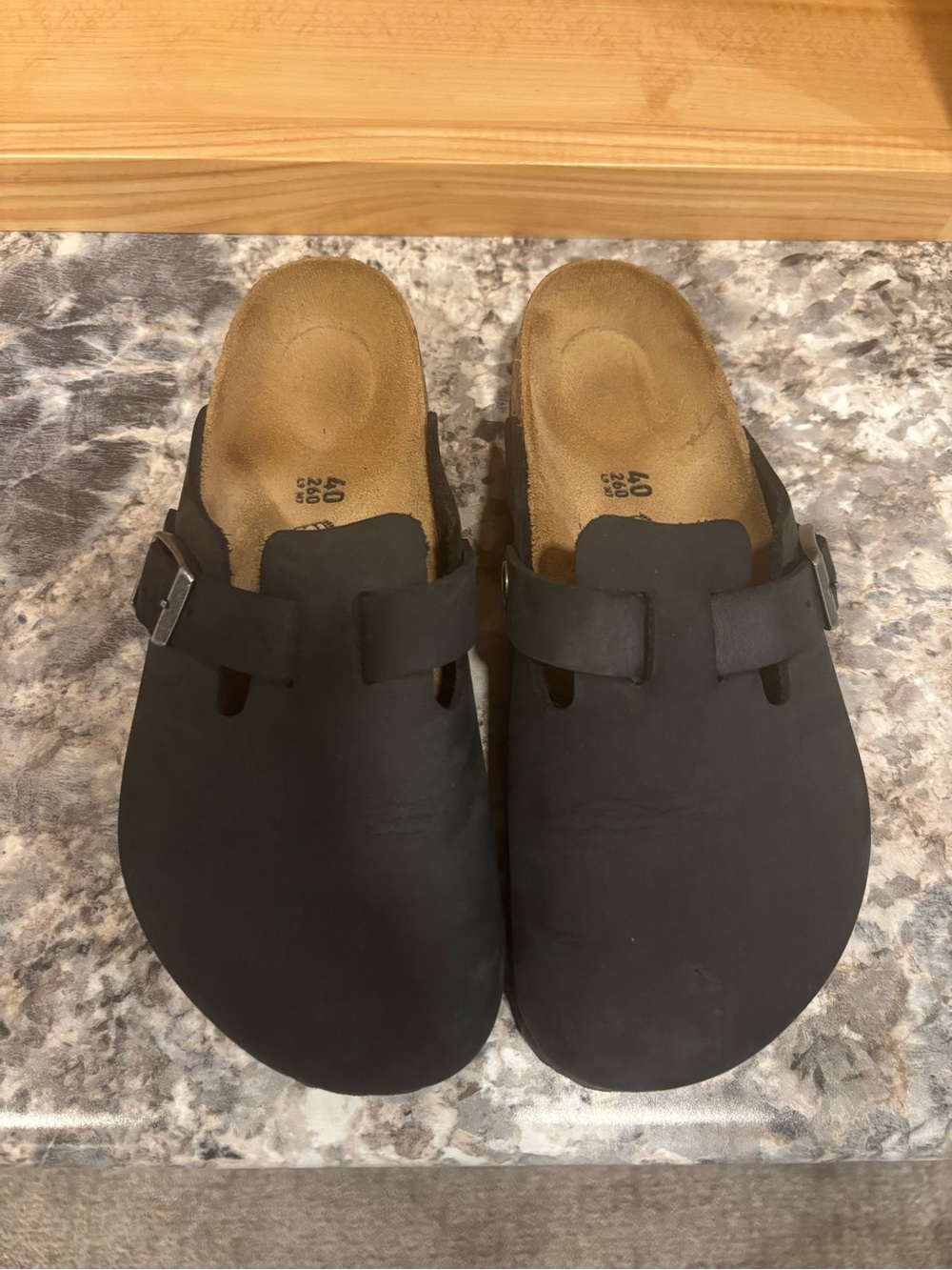 birkenstock black leather clogs - women